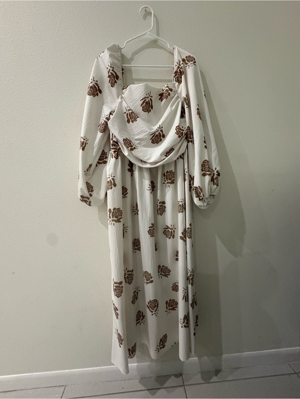 SHEIN Ivory Long-Sleeve Midi Dress with Brown Rose Print